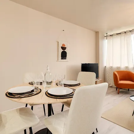 Appartement L'elégance Du Centre - Gare Congrès - Parking - T3