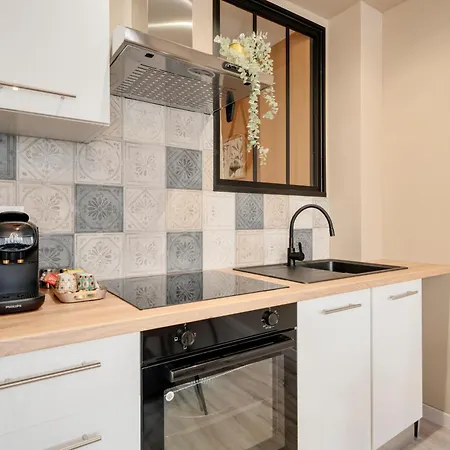 Appartement L'elégance Du Centre - Gare Congrès - Parking - T3