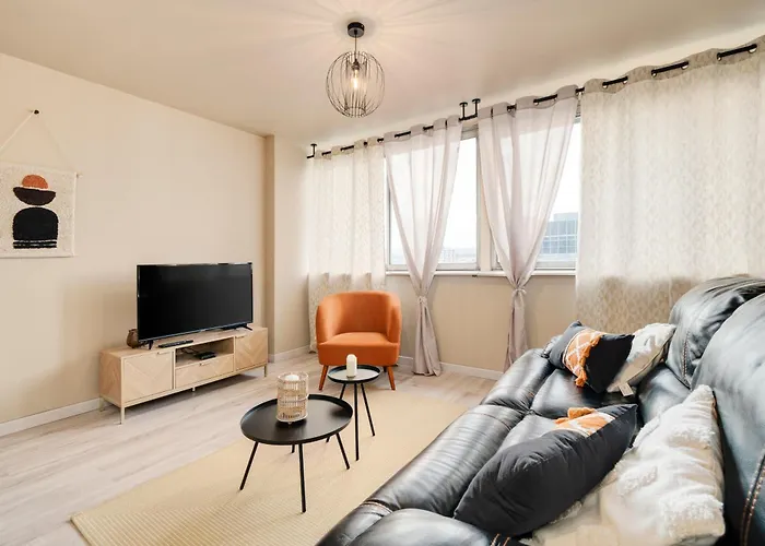 Apartment L'elegance Du Centre - Gare Congres - Parking - T3